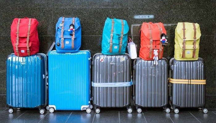 Expert travel hacker luggage