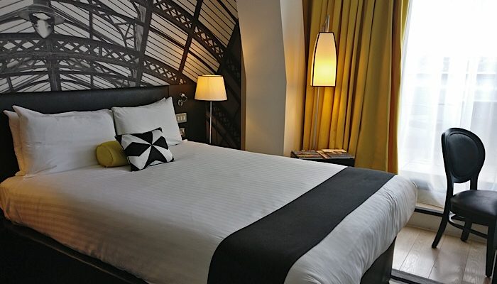Hotel Indigo bedroom
