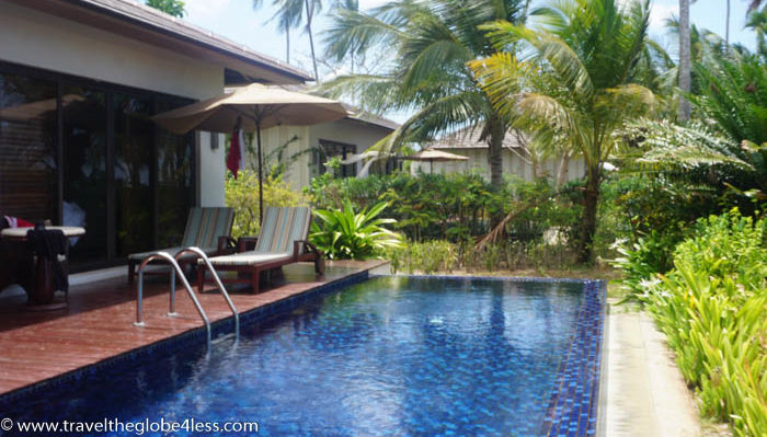 Residence Zanzibar Oeanview villa pool by day
