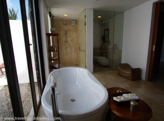 Residence Zanzibar bathroom