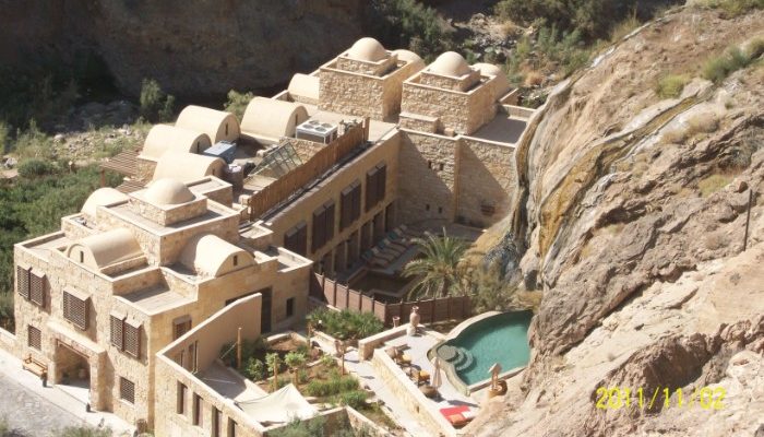 View of the spa from the cliffside at Ma'In
