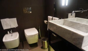 Grand Hotel Billia bathroom