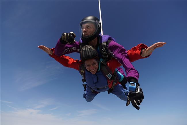 Charity skydiving 