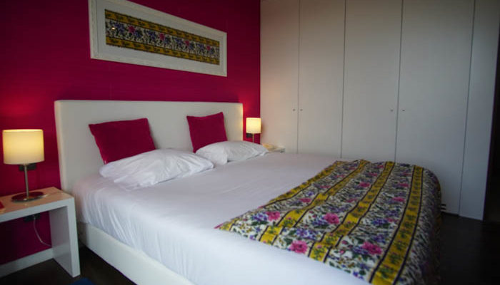 Real Abadia Hotel bedroom