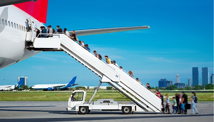 Rear steps for boarding a plane 