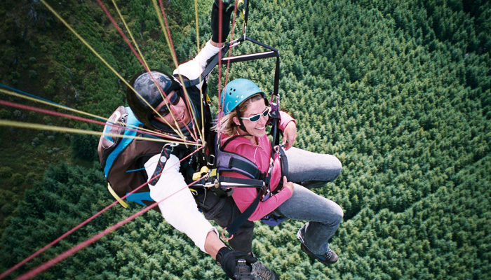 Paragliding in New Zealand in 2005