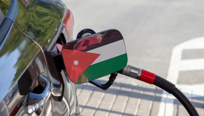 Car filling in Jordan