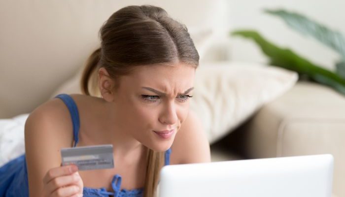 women confused about credit cards