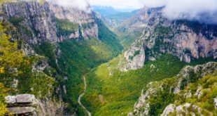 The view of Vikos Gorge from the Beloi viewpoint