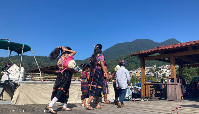 Women in traditional Guatemalan dress in Santiago