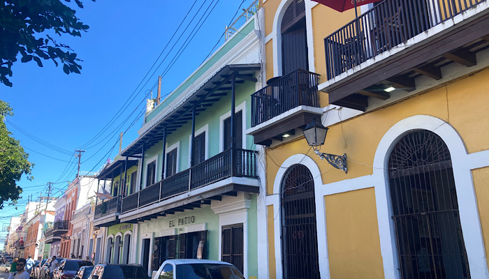 a building with a balcony in San Juan, Puerto Rico